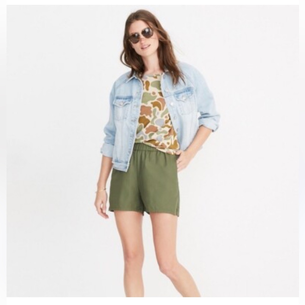Madewell pull on Olive Green Women's Shorts